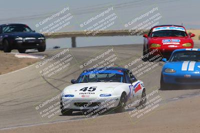 media/Jun-05-2022-CalClub SCCA (Sun) [[19e9bfb4bf]]/Group 1/Race/